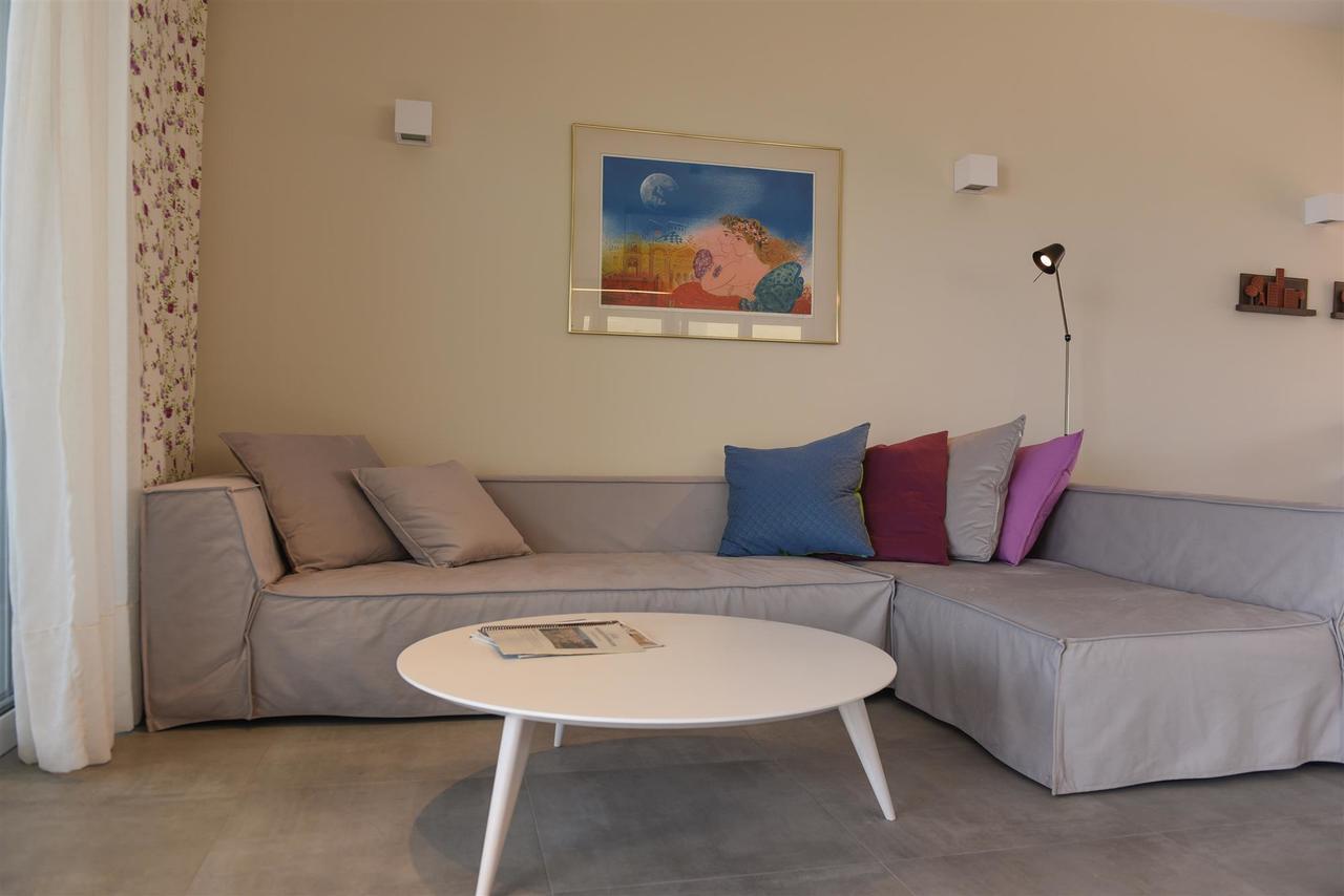Rodia Beach Suites Kokkinos Pyrgos Zewnętrze zdjęcie