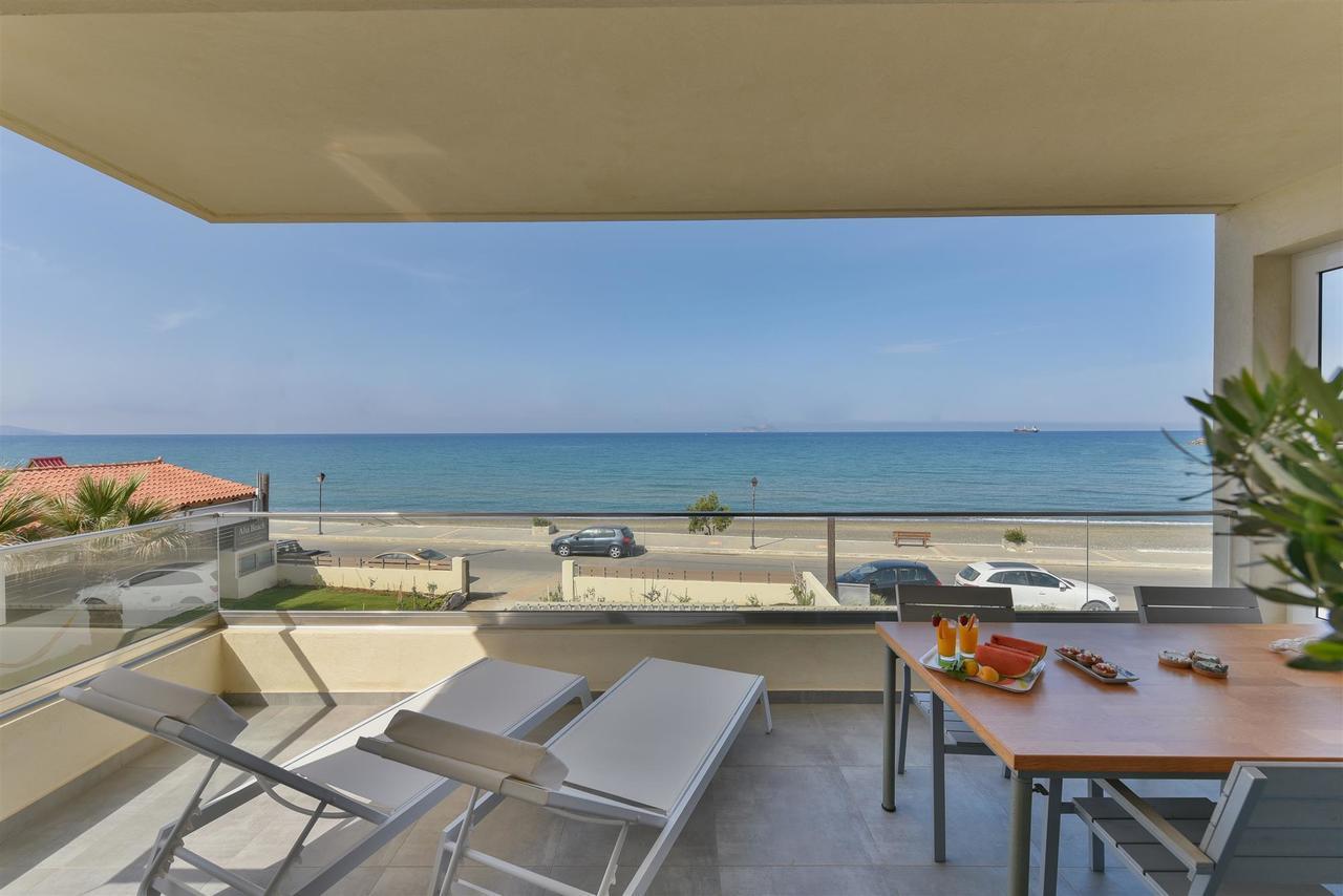 Rodia Beach Suites Kokkinos Pyrgos Zewnętrze zdjęcie