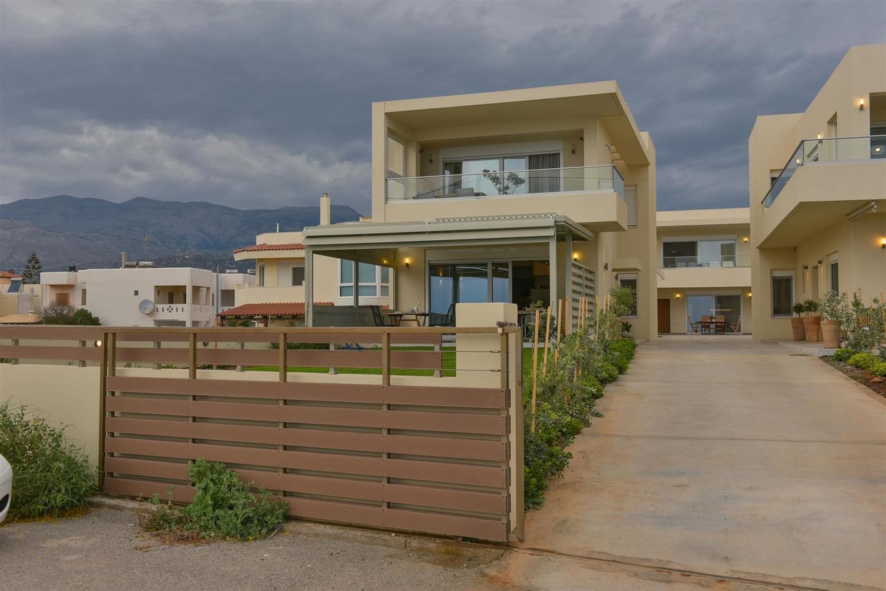 Rodia Beach Suites Kokkinos Pyrgos Zewnętrze zdjęcie