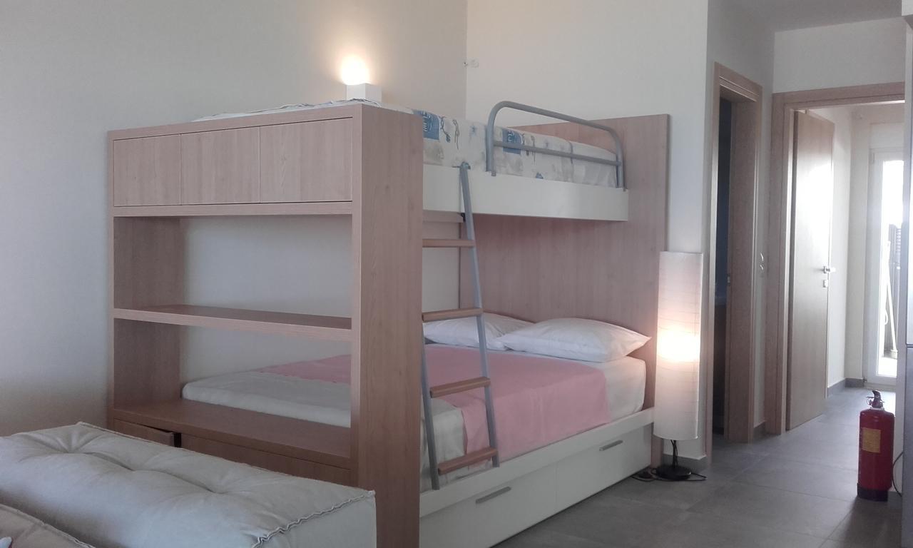 Rodia Beach Suites Kokkinos Pyrgos Zewnętrze zdjęcie